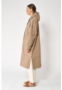Beige lange dames regenjas Nebel van Tantä 10