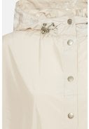 Beige regenponcho met mouwen van Ilse Jacosen 7