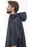 Donkerblauwe regenponcho Navy van Mac in a Sac  5