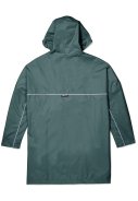 Groene duurzame regenponcho en regenbroek van Dripp Rainwear 6