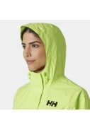Licht groene dames regenjas Loke Jacket 2.0 van Helly Hansen 7
