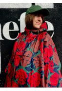 Rode Maxiberry Danepackit regenponcho van Danefae 4