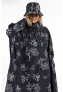 Zwart Hemlock regenponcho Danedream Drops rain poncho van Danefae 4