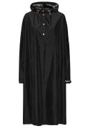 Zwarte regenponcho met mouwen van Ilse Jacosen